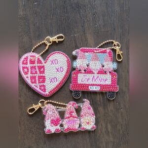 3/$15 Handcrafted Diamond Art Purse/Key Charms